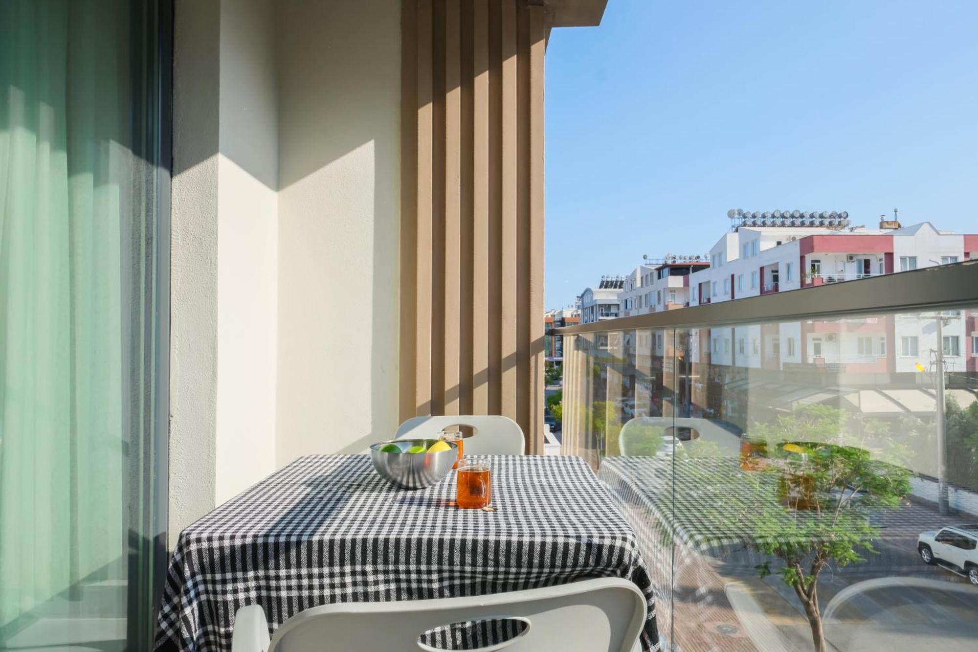 Rudblu Suites Анталия Екстериор снимка