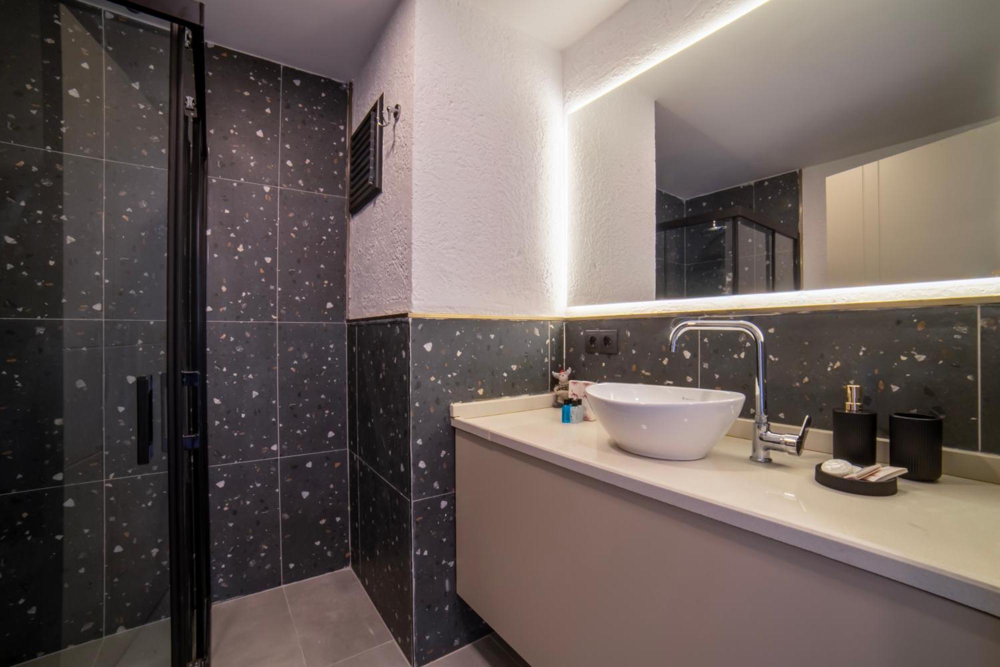 Rudblu Suites Анталия Екстериор снимка